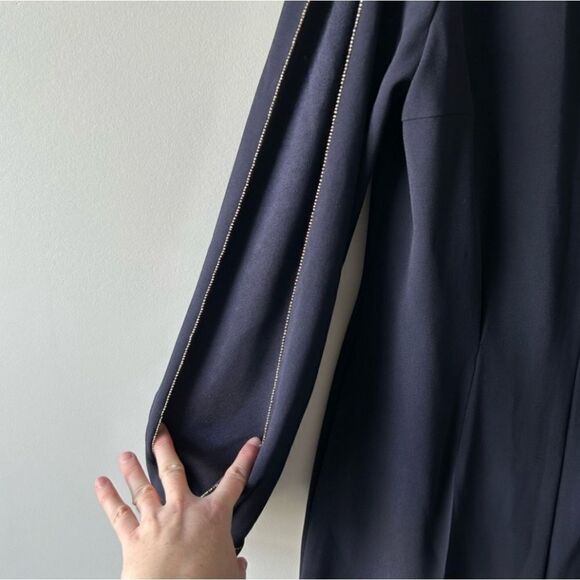 Escada  - Picture 9 of 11